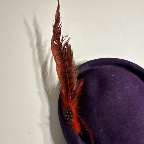 Vintage Importina Purple Wool Felt Hat With Red Feather - Picture 3 of 6
